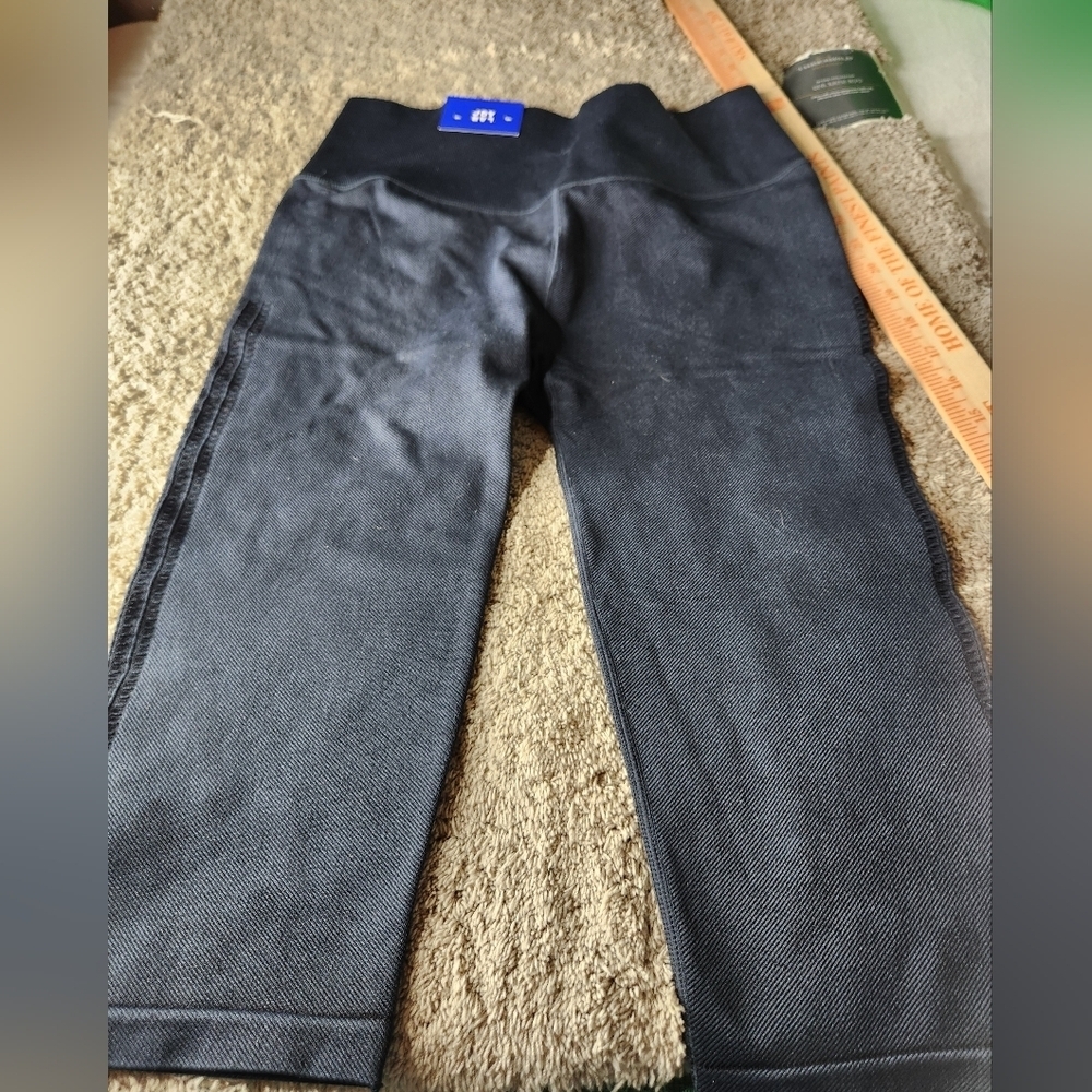 JoyLab Short Black High Rise Leggings Size L